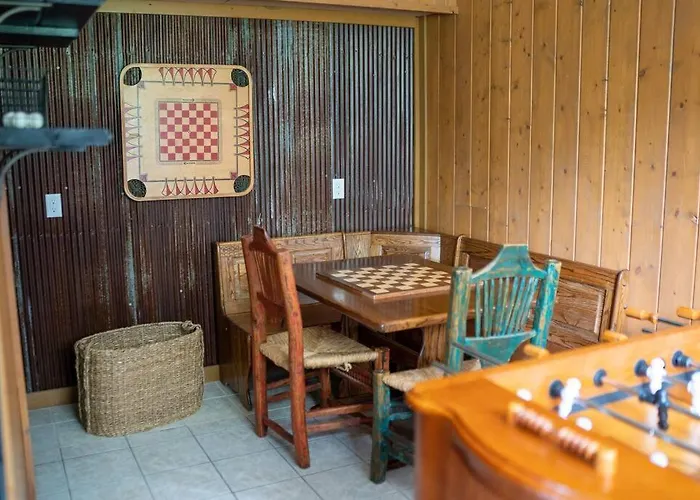 Lands End - 267 Ridge Lane