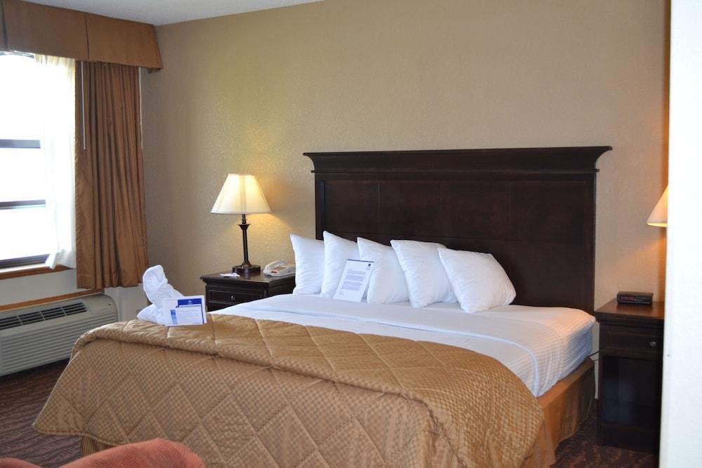 Western Music Capital 3* Branson