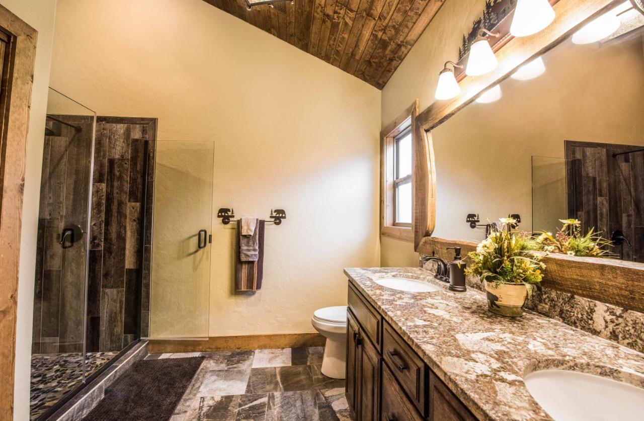 Watermill Cove Luxury 8bed 8ba Lakefront Huge Pool 2 Miles To Sdc Minigolf *