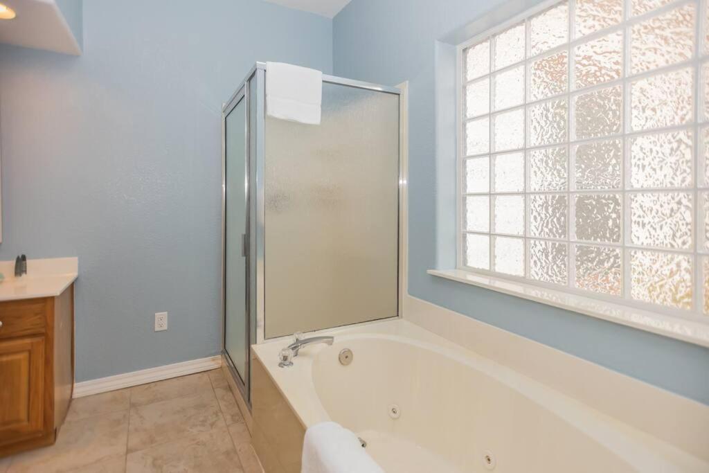 Spacious In Heart Of 2br Standard Holiday home Branson