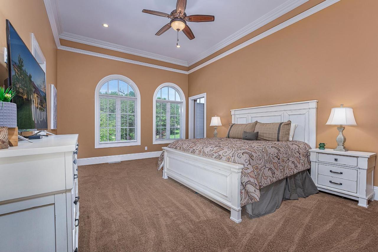 17500sqft Private Estate Indoorpool Hottub Big Lakeview Tennis Court Theater Sdc Holiday home