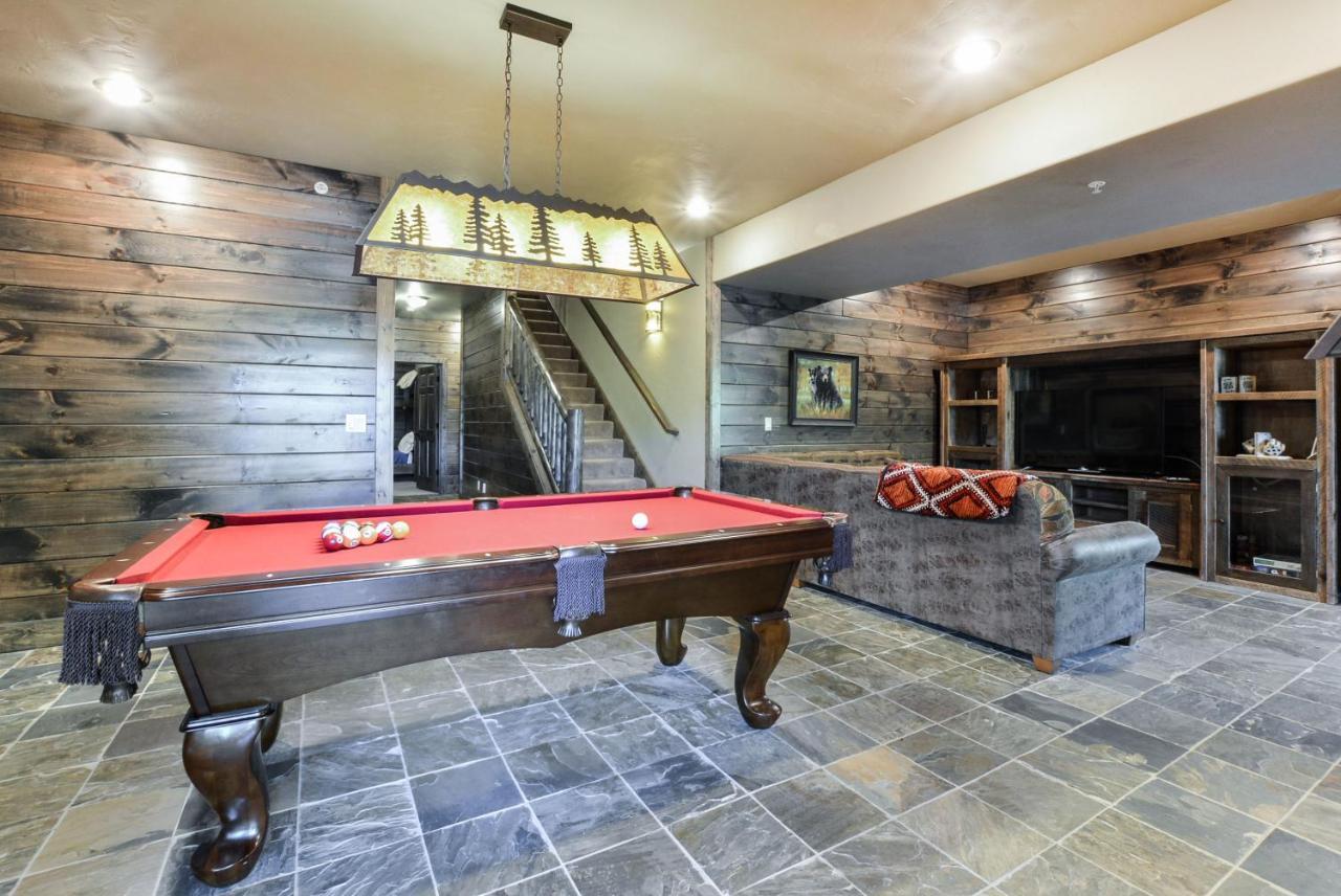 Watermill Cove Luxury Lakefront 2mi To Silver Dollar Huge Pool Holiday home Branson