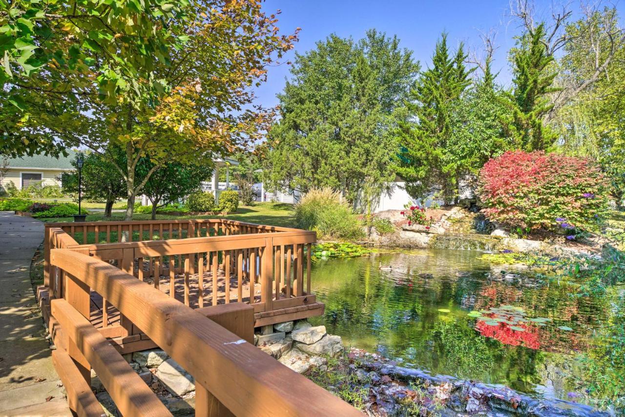 With Taneycomo Access! * Branson