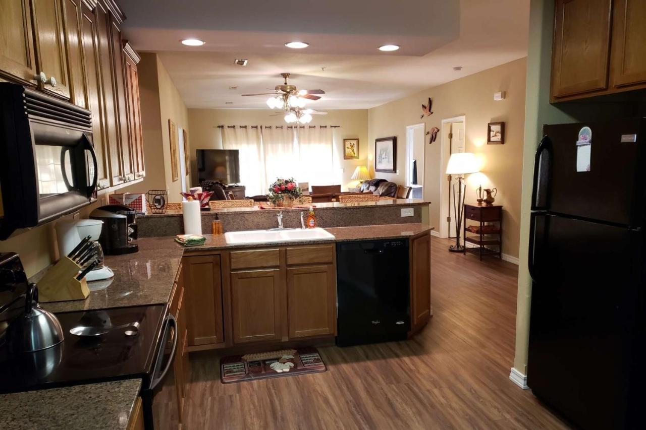 Indian Point 3 King Bedrooms Holiday home *