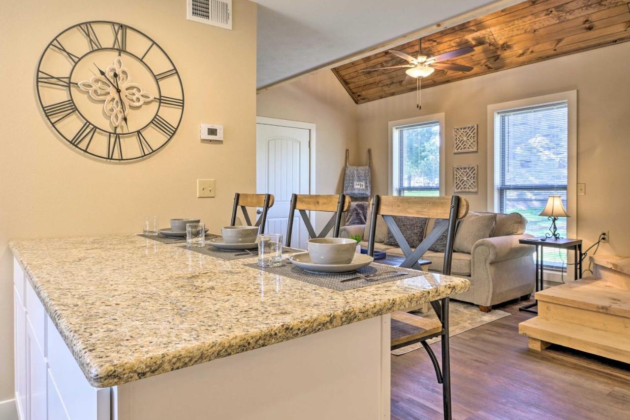 The Cozy With Taneycomo Access!