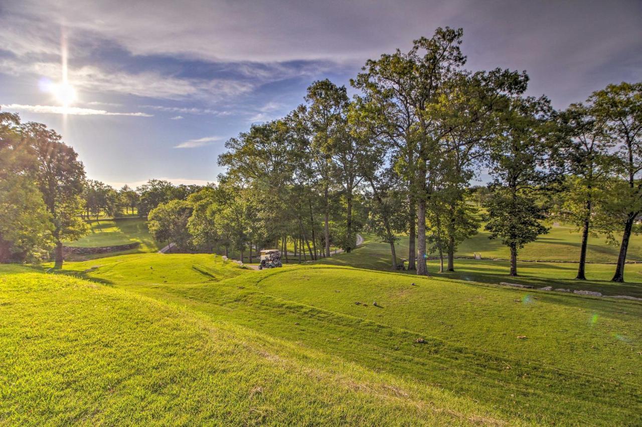 Apartment On Golf Course, 4 Mi To Downtown *
