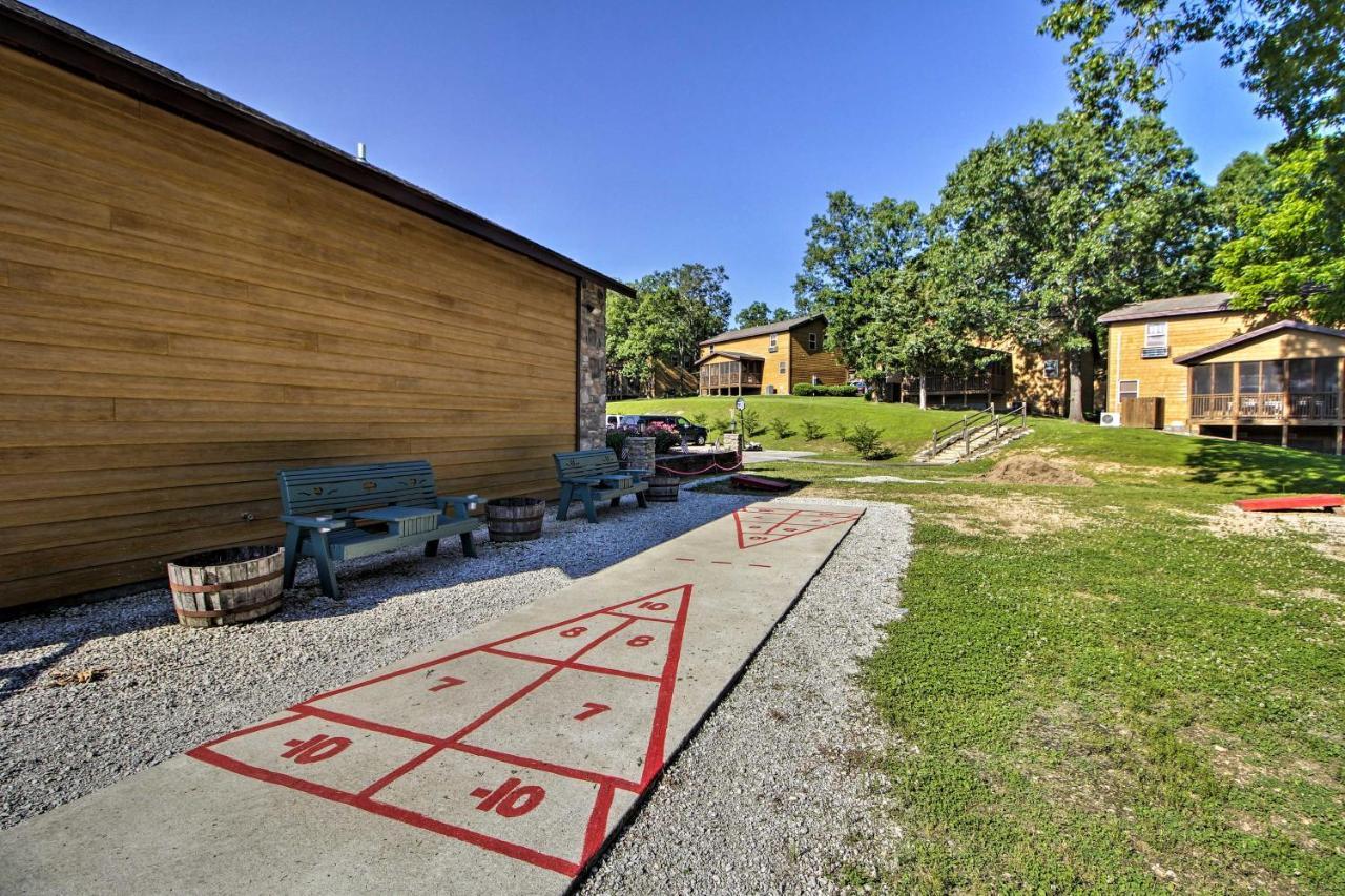 Refined Near Silver Dollar City! Holiday home