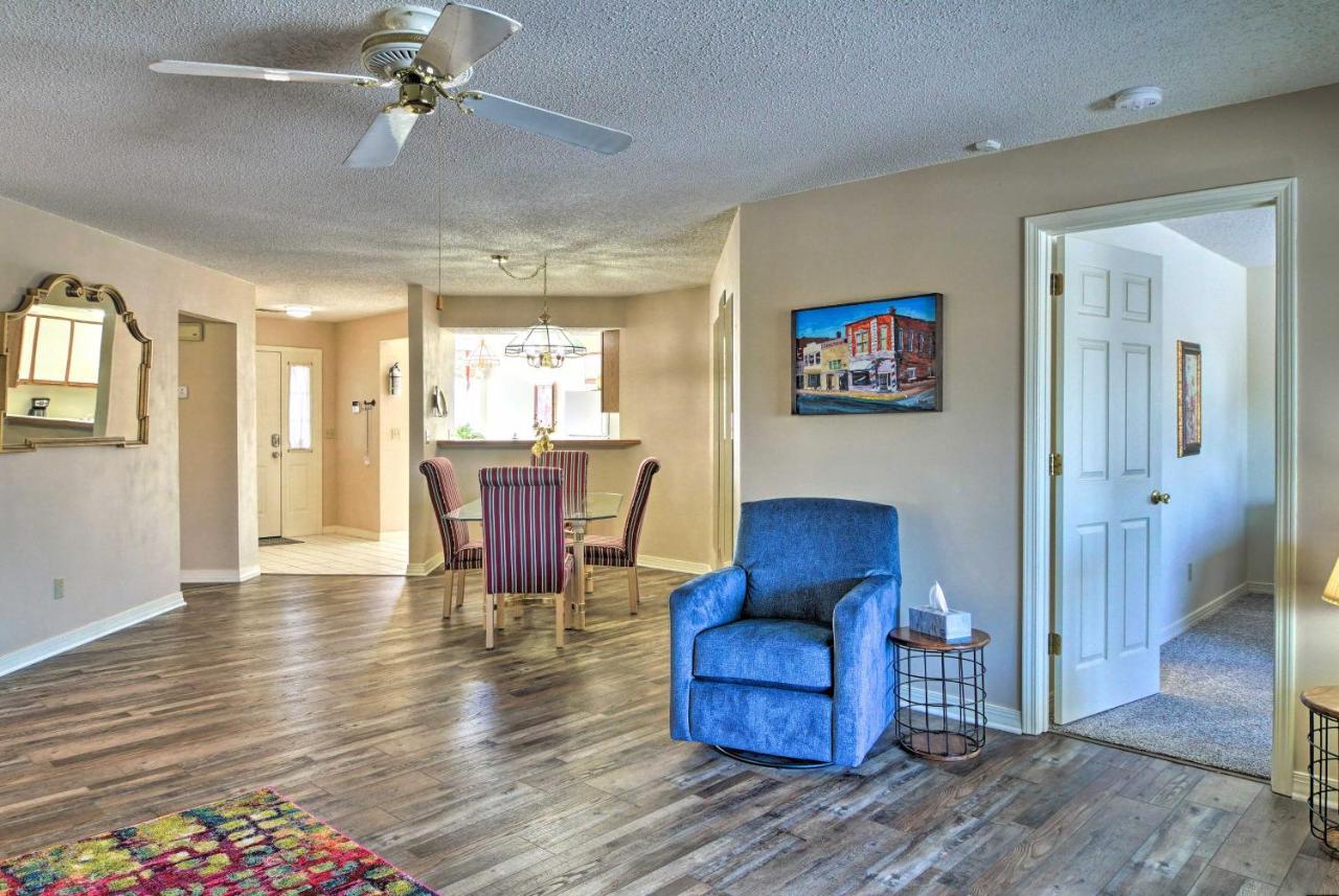 Cozy 2nd-floor - 3 Miles To 76 Strip!