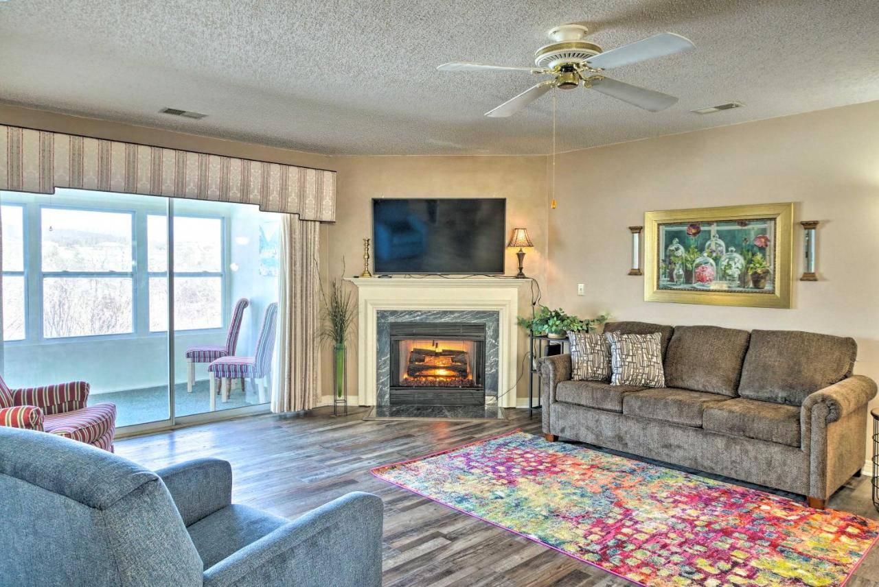 Cozy 2nd-floor - 3 Miles To 76 Strip! Apartment Branson