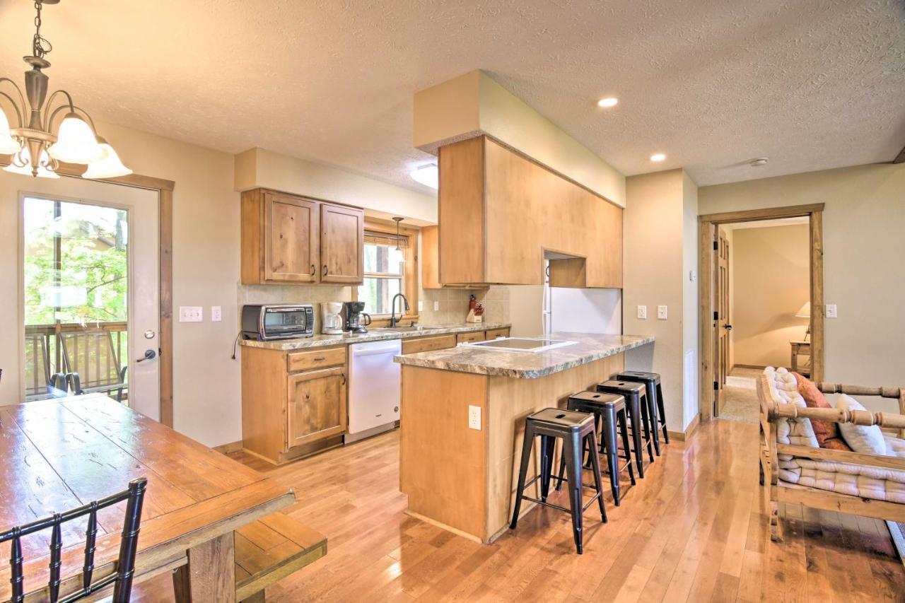 Refined Near Silver Dollar City! Holiday home *