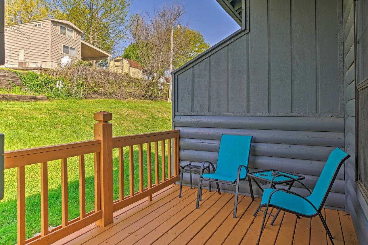 Stylish Townhome 3 Mi To Theatre District Holiday home
