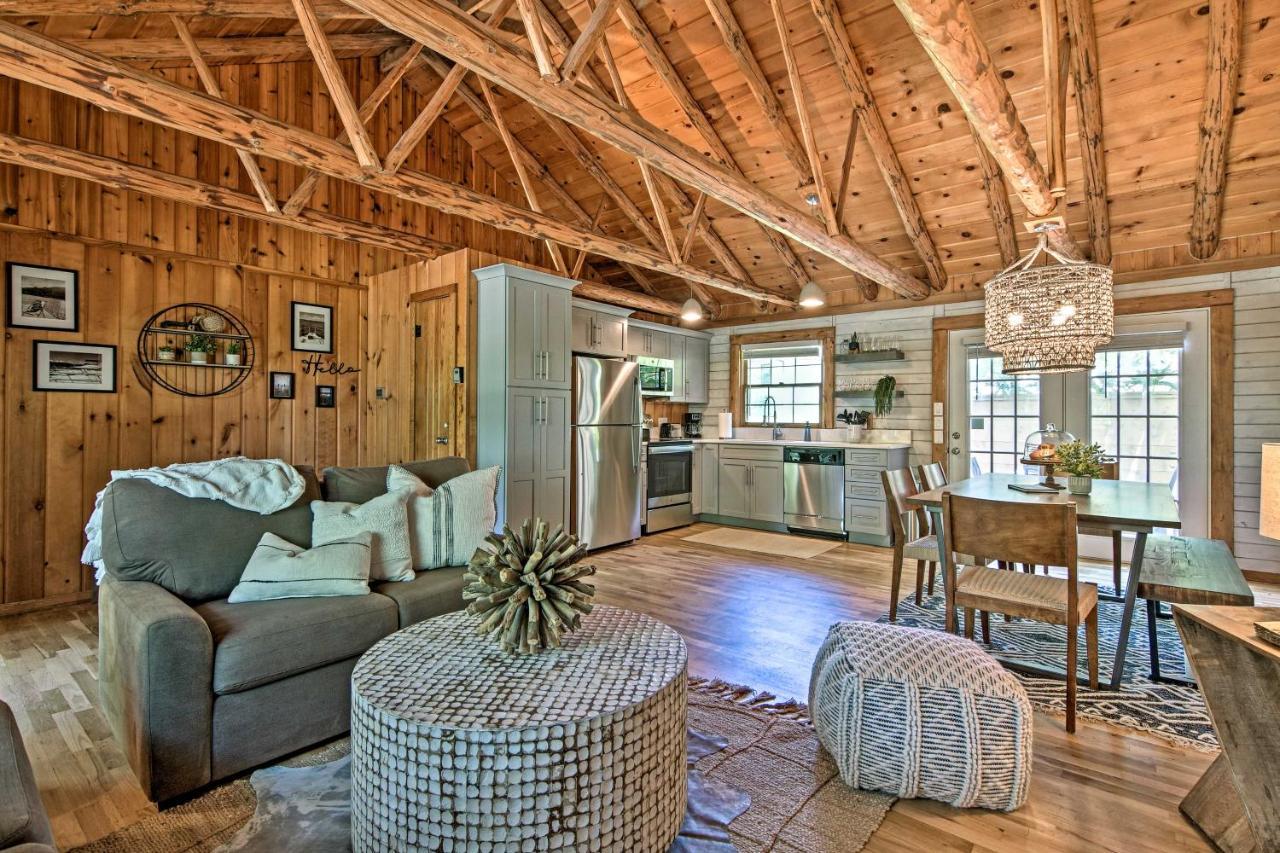 Updated Cabin On Indian Point With Deck! Branson