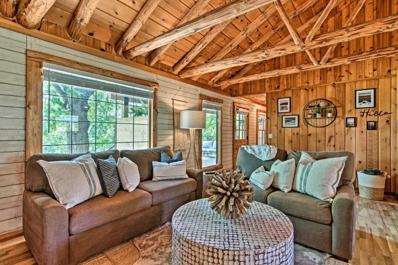 Updated Cabin On Indian Point With Deck! Holiday home *