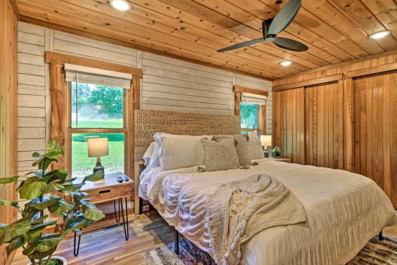 Updated Cabin On Indian Point With Deck! Holiday home *