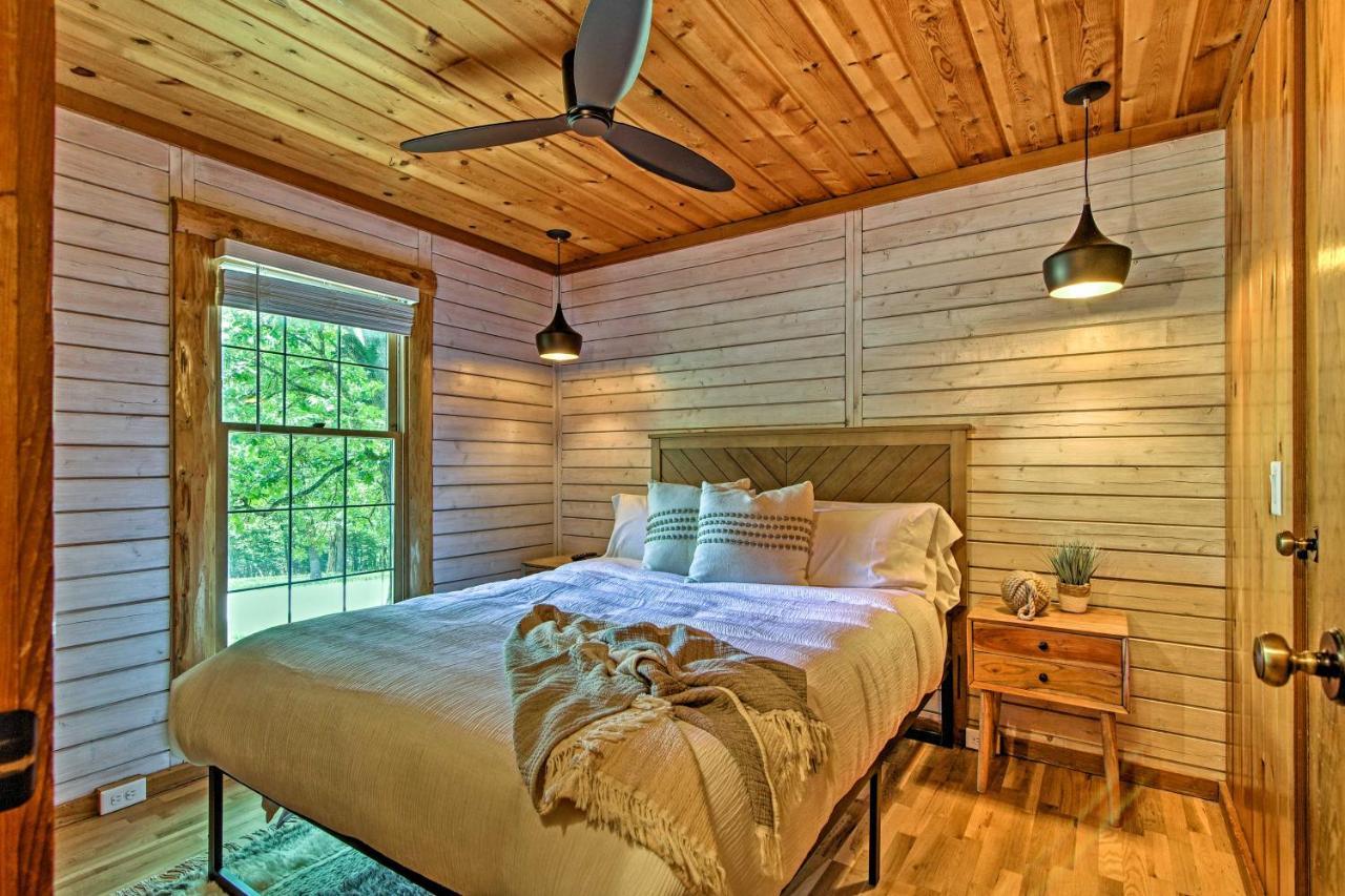 Updated Cabin On Indian Point With Deck! *