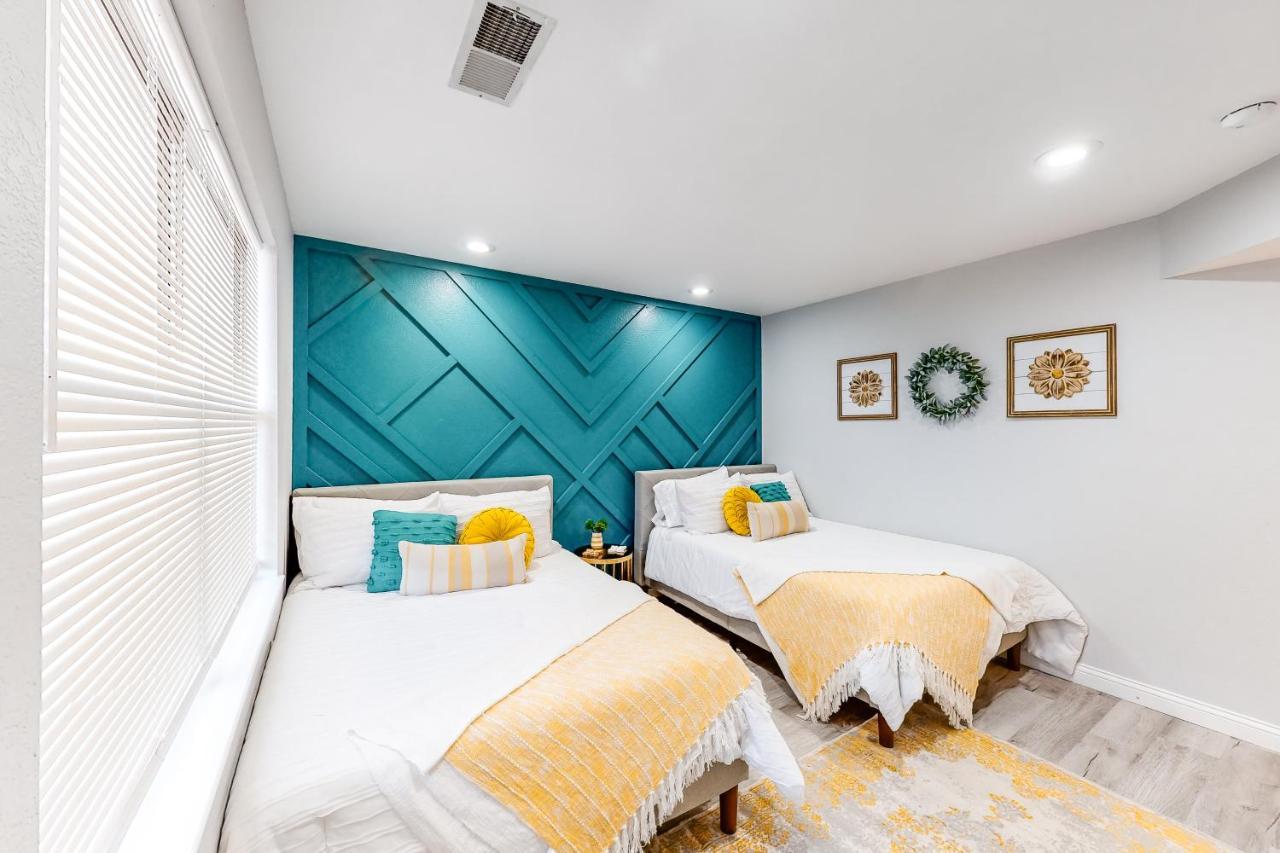 Lofty Retreat & Paradise Pointe *