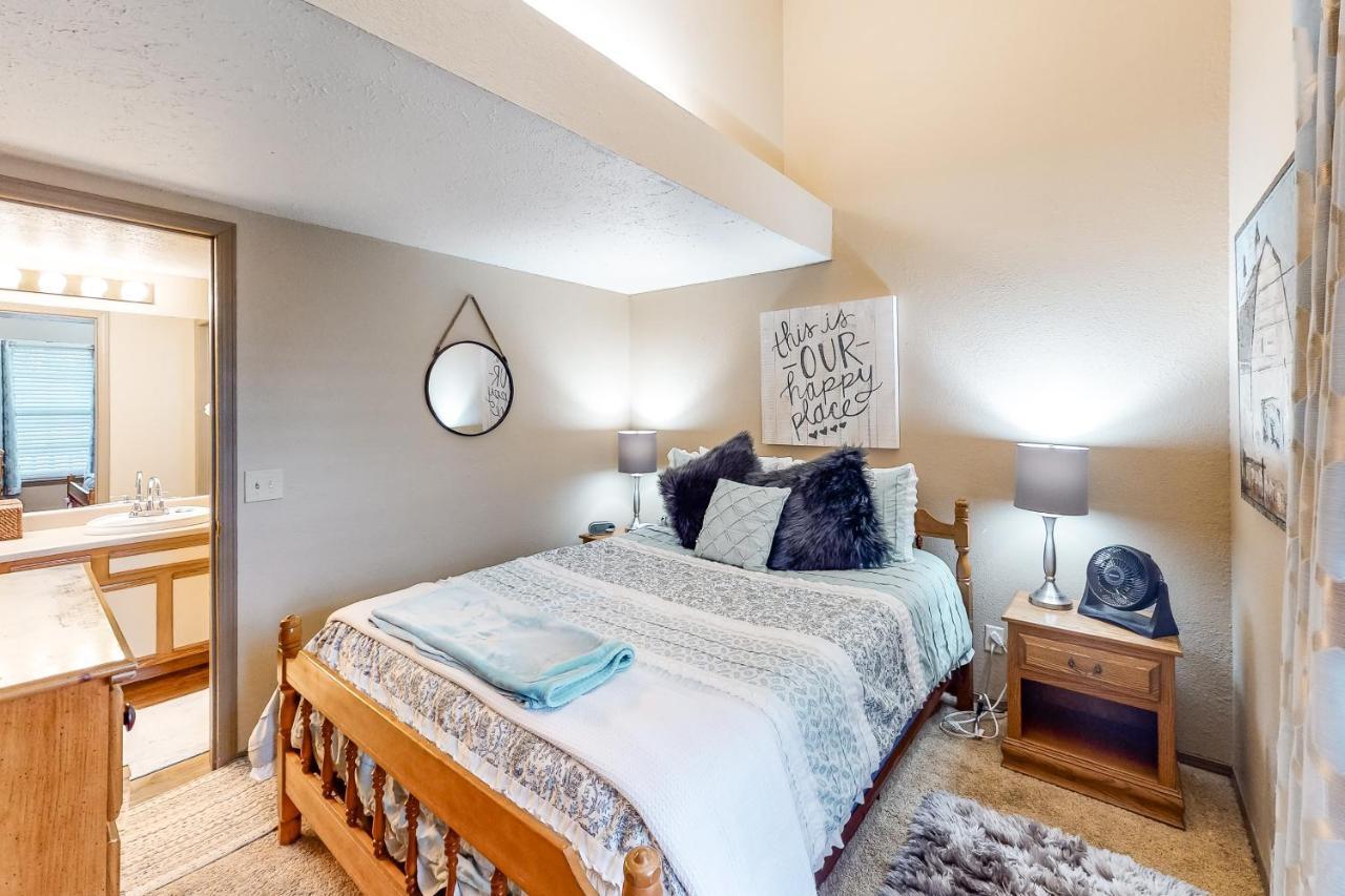 Fall Creek & Pond View Retreat Holiday home Branson