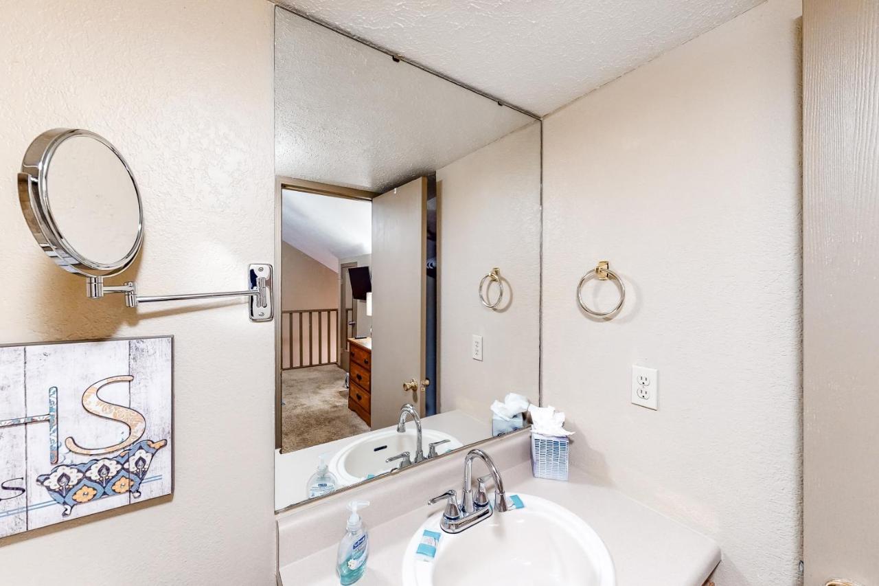 Fall Creek & Pond View Retreat Holiday home Branson