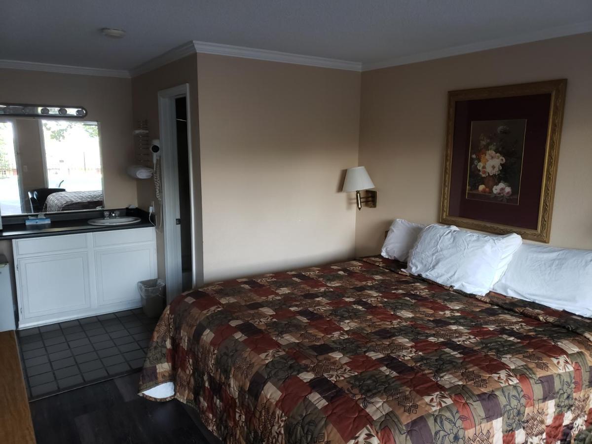 Oak Grove Inn 3*