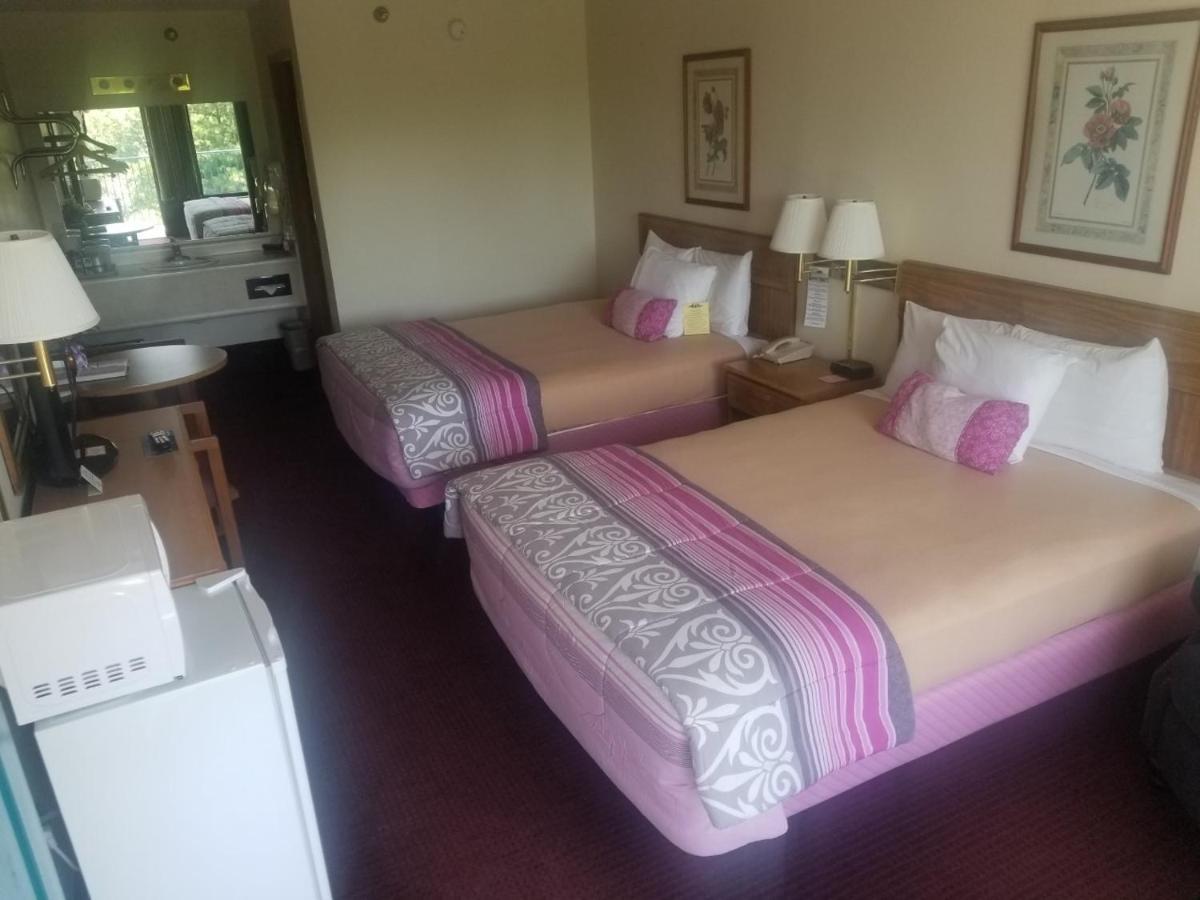 Ozark Valley Inn 2*