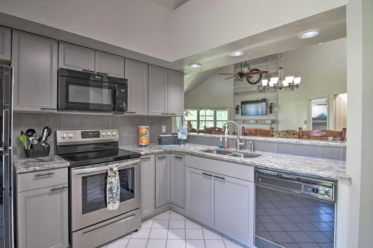 Apartment Spacious 3 Mi To Table Rock Lake! *