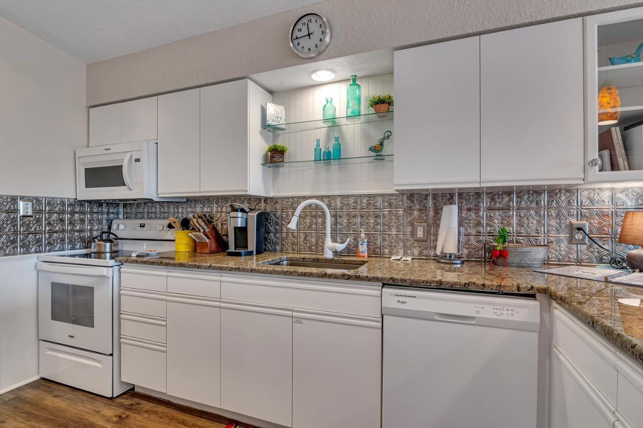 Apartment Golden Getaway