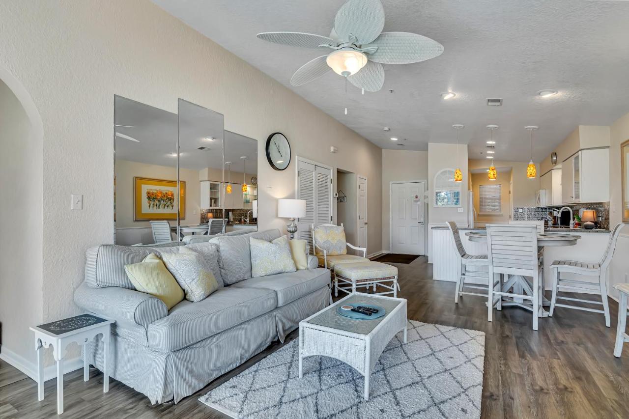 Golden Getaway Apartment *