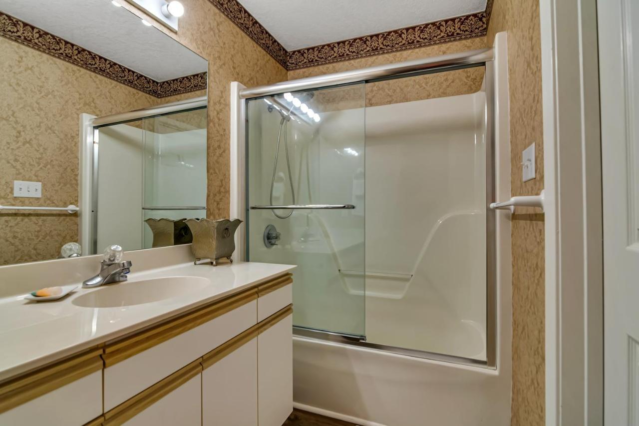 Apartment Golden Getaway