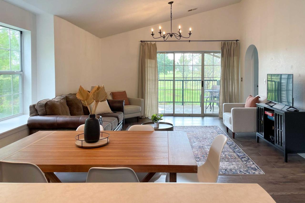 Condo With Golf Views 3 Mi To Branson Landing! Apartment Branson