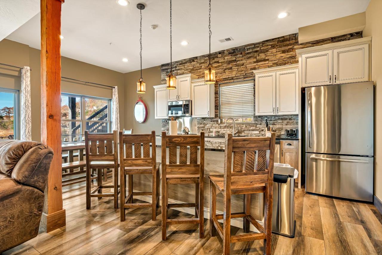 Lakefront Haven Holiday home Branson