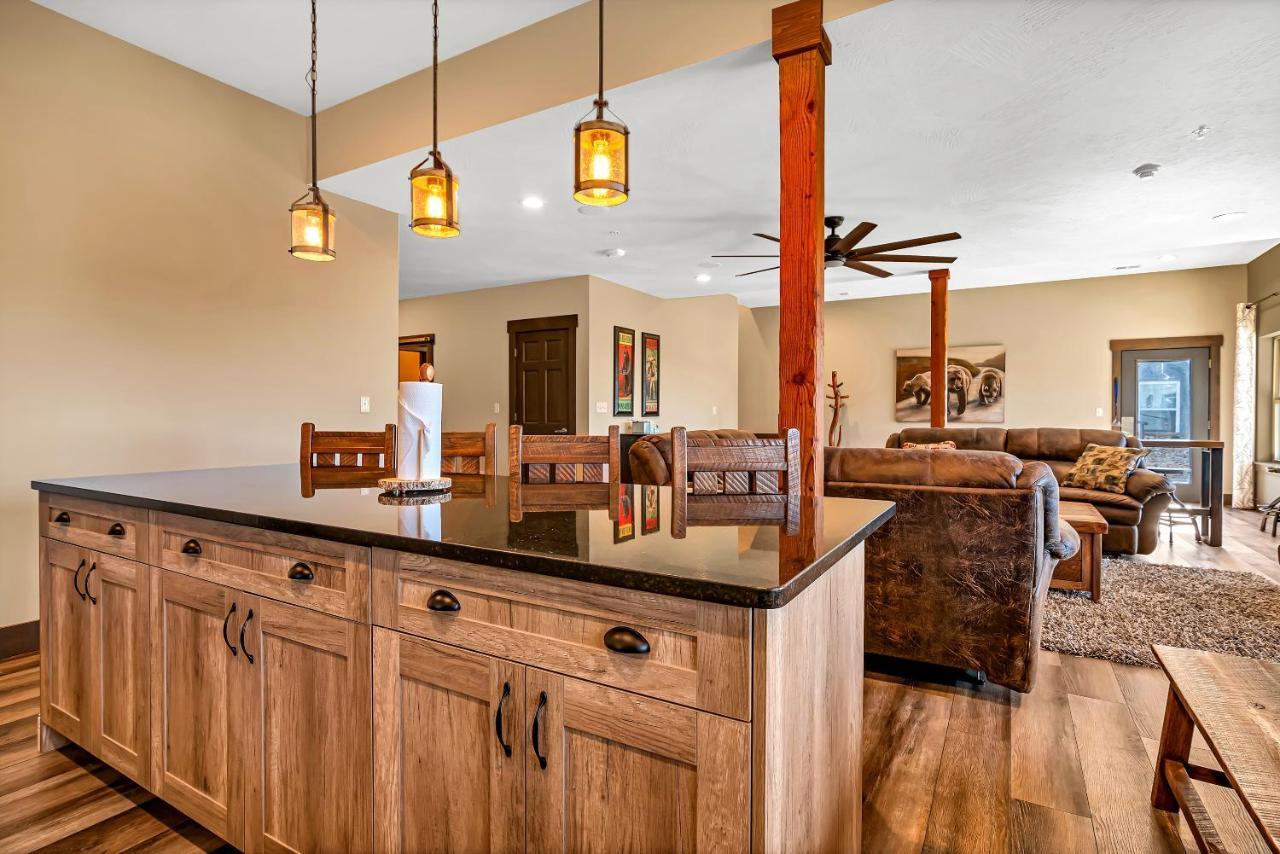 Lakefront Haven Holiday home *
