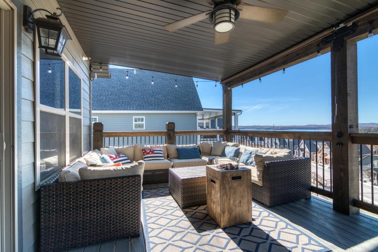Holiday home Lakefront Haven