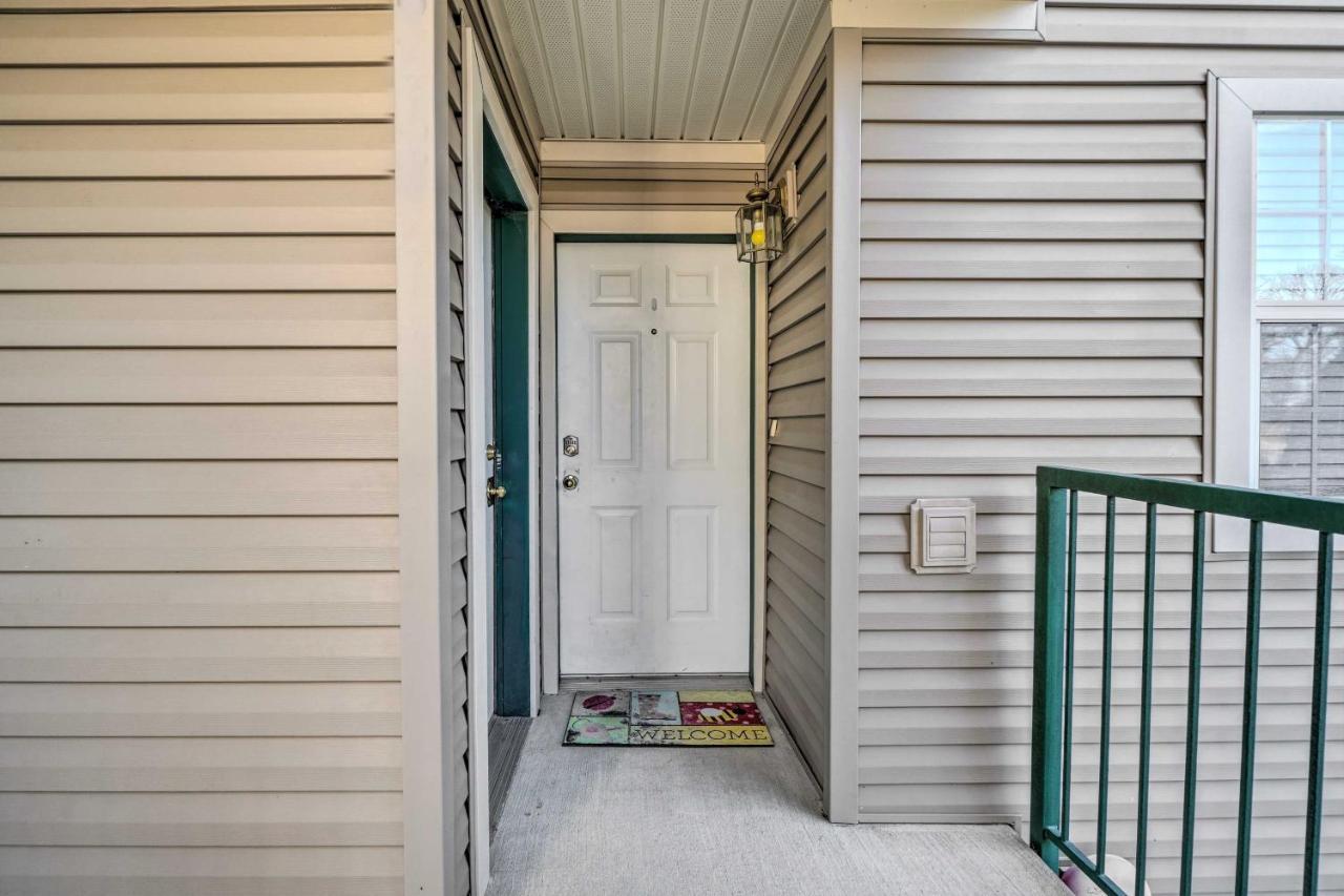 With Balcony, Near Silver Dollar City! Branson