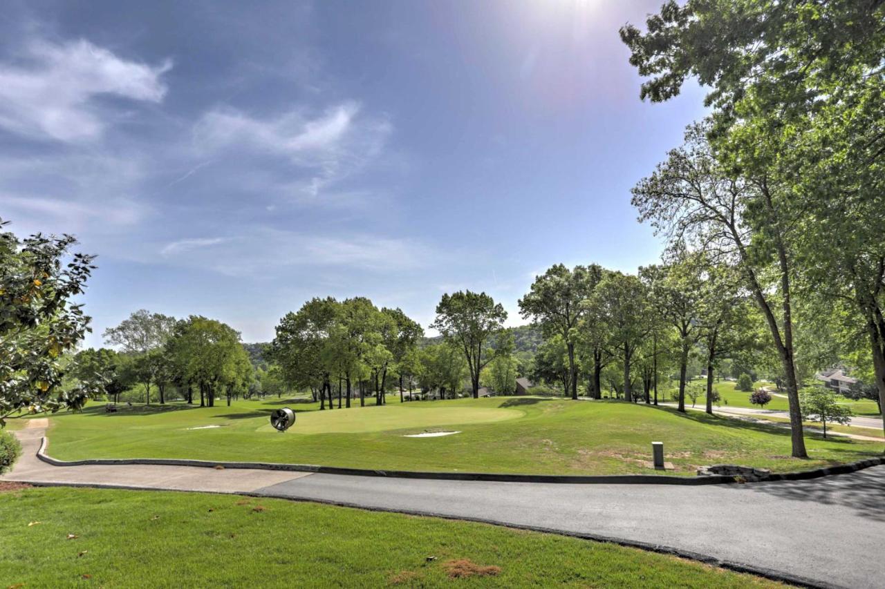Apartment With Golf Course Views!