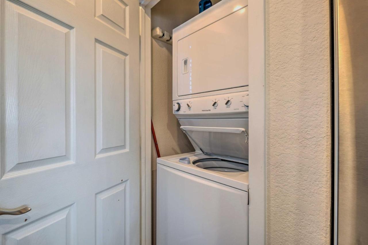 With Balcony, Near Silver Dollar City! Apartment