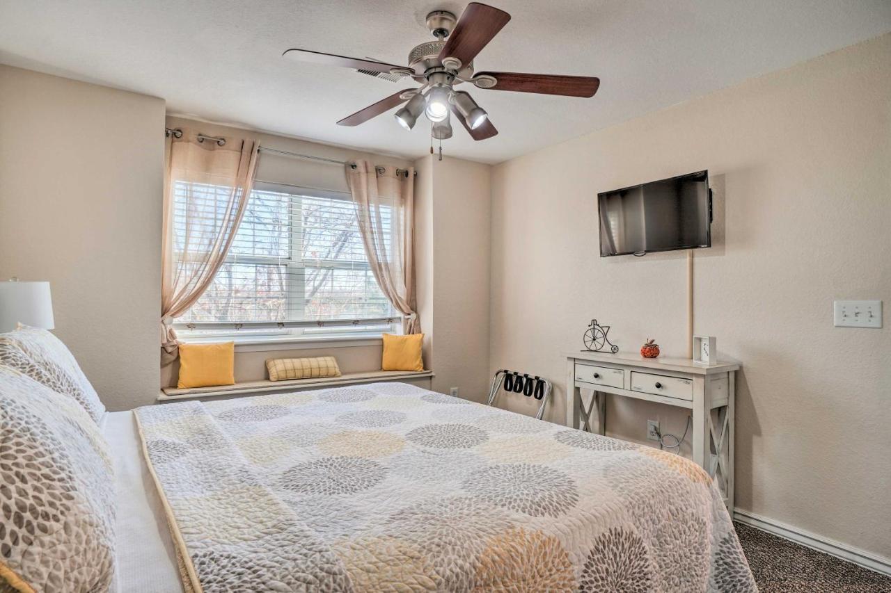 Apartment With Balcony, Near Silver Dollar City! Branson