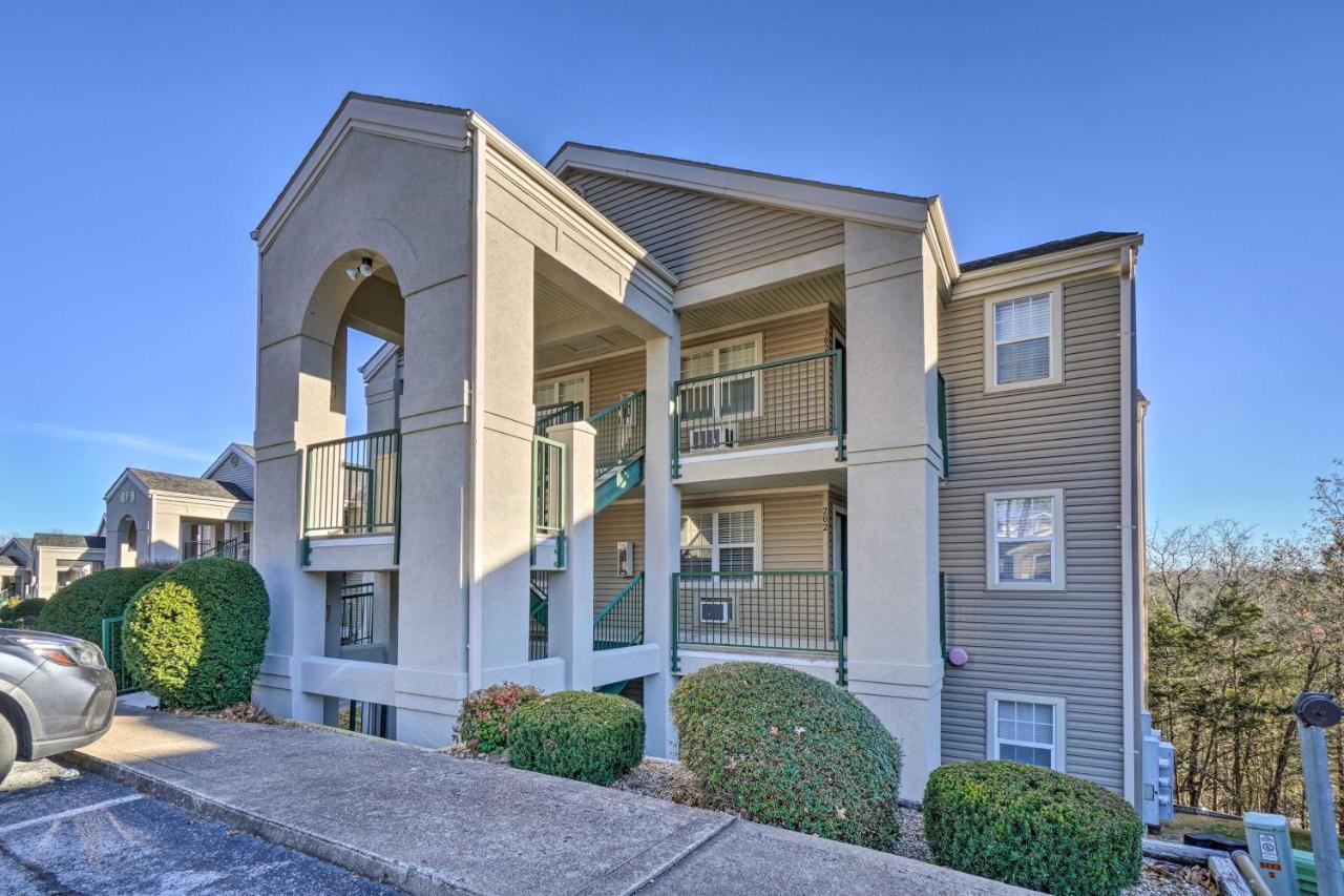 With Balcony, Near Silver Dollar City! Apartment