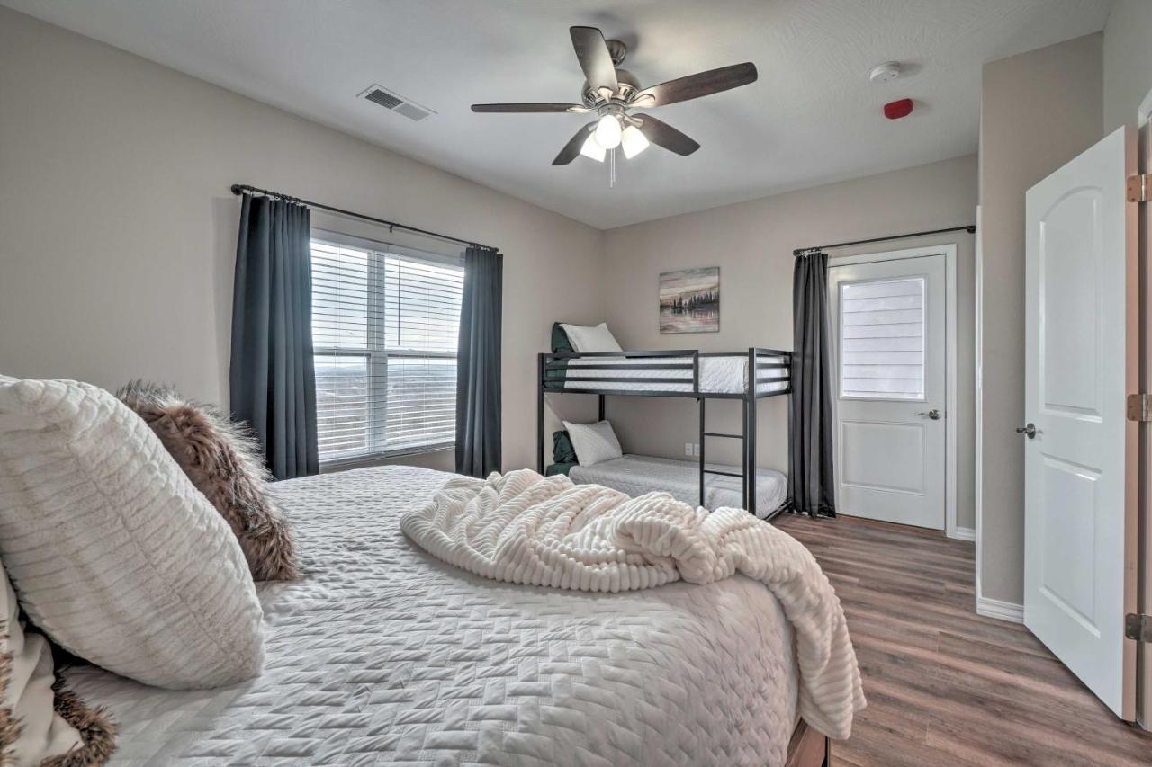 Apartment Family-friendly About 3 Mi To Strip *