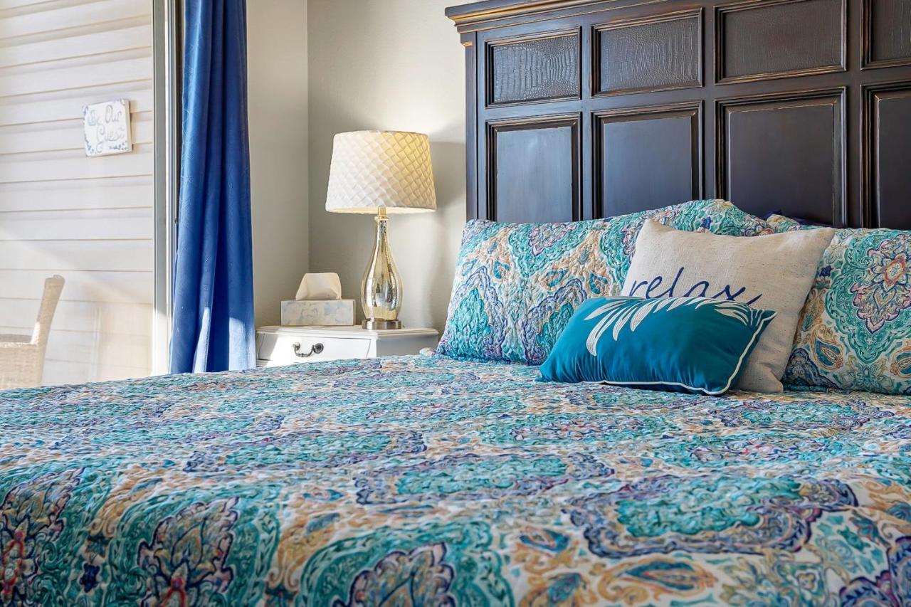 Rustic Cove Escape By The Holiday home Branson