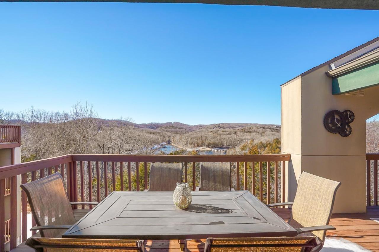 Rustic Cove Escape By The Branson