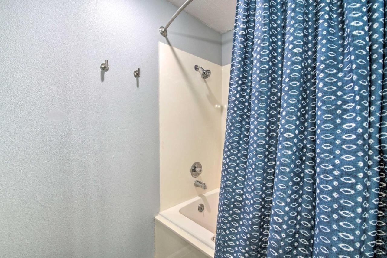 Updated With Pools And Golf Course! Branson