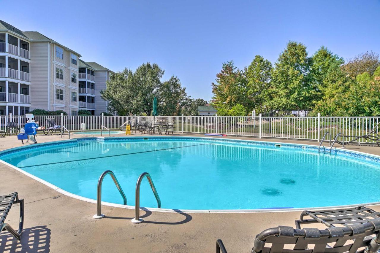 Apartment And Sunroom And Pool Access, Walk To Marina Branson