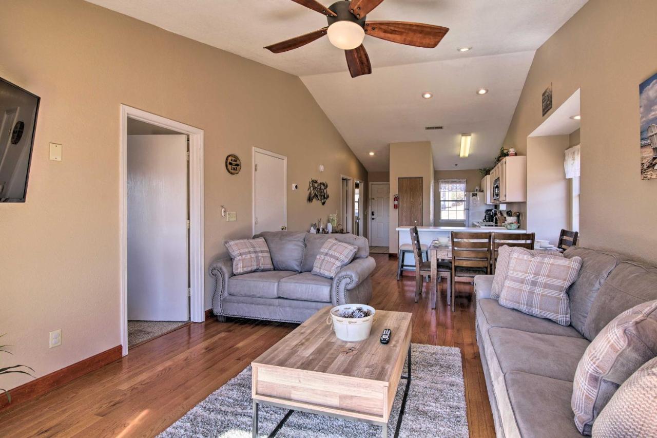 Apartment With Deck And Table Rock Views! *