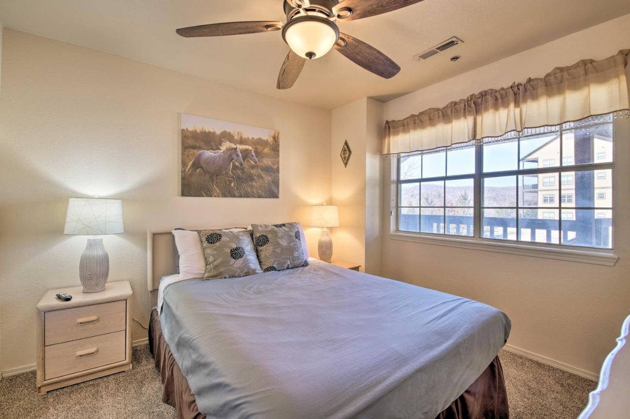 With Deck And Table Rock Views! * Branson