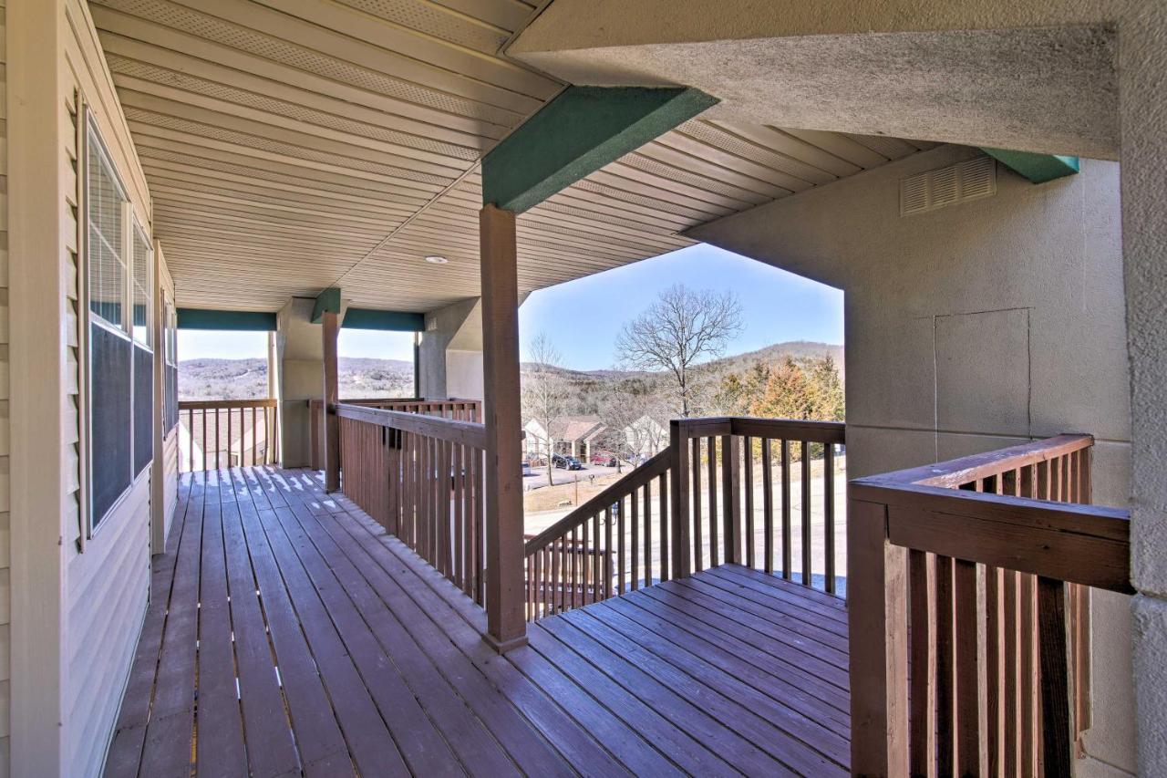 With Deck And Table Rock Views! * Branson