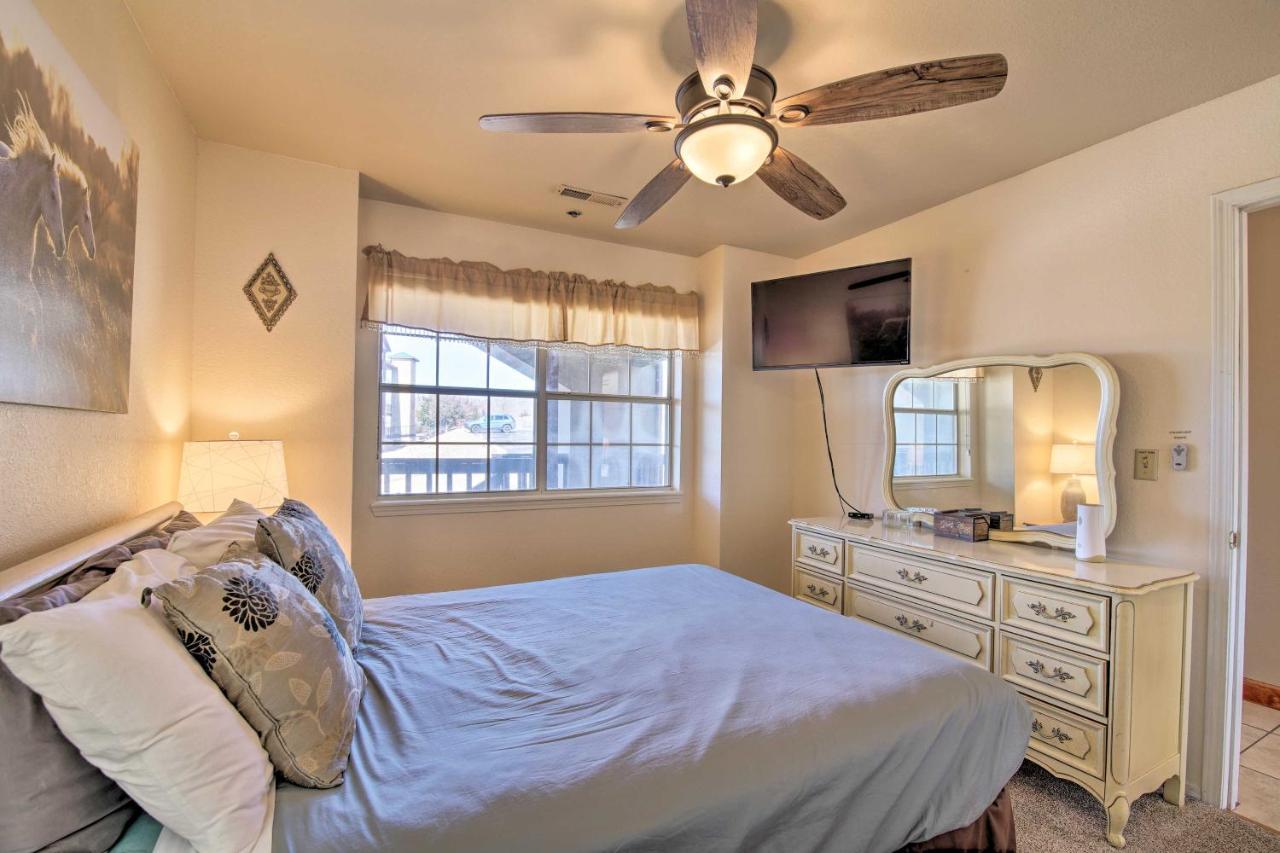 Apartment With Deck And Table Rock Views! *