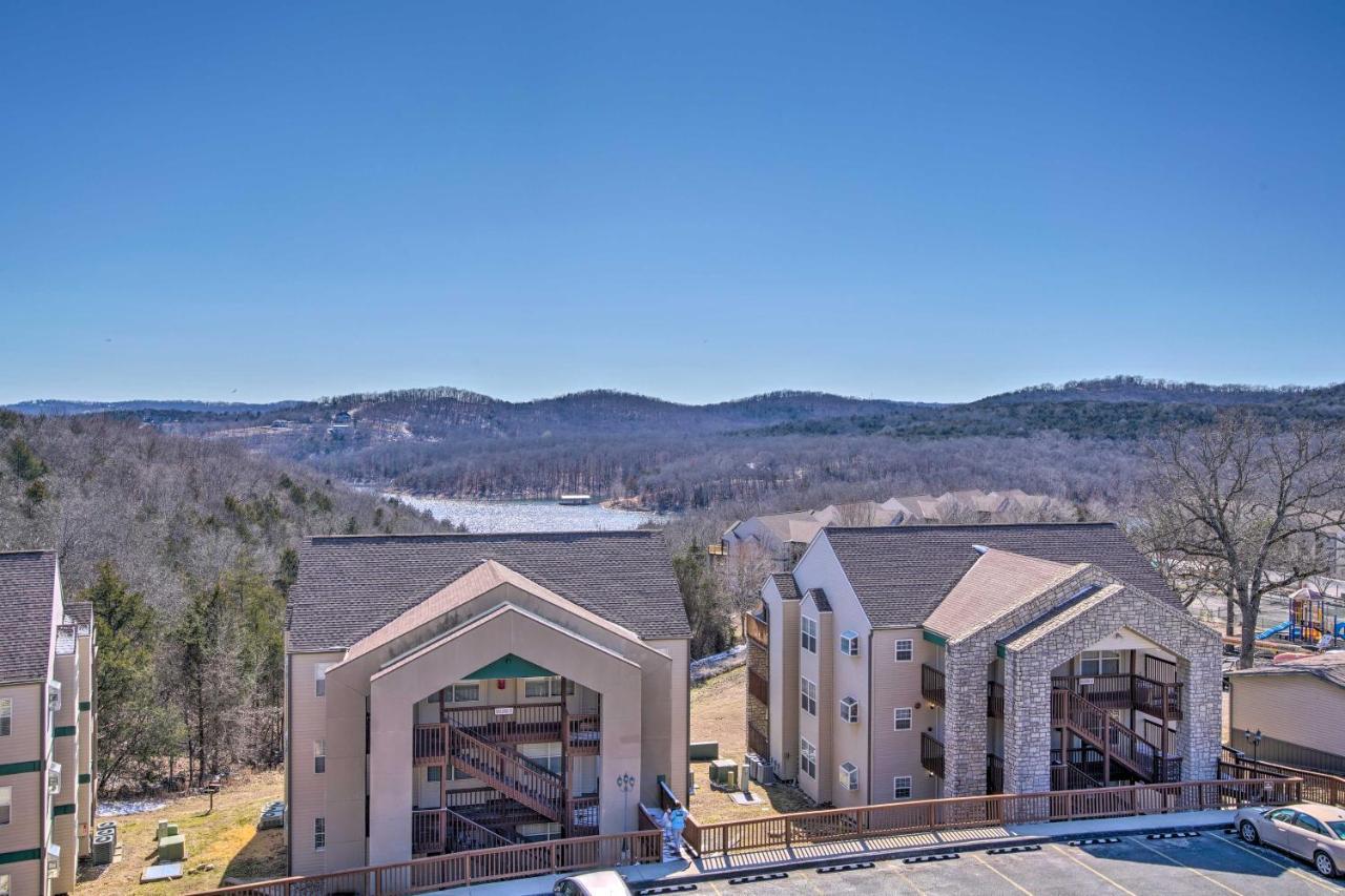 With Deck And Table Rock Views! * Branson