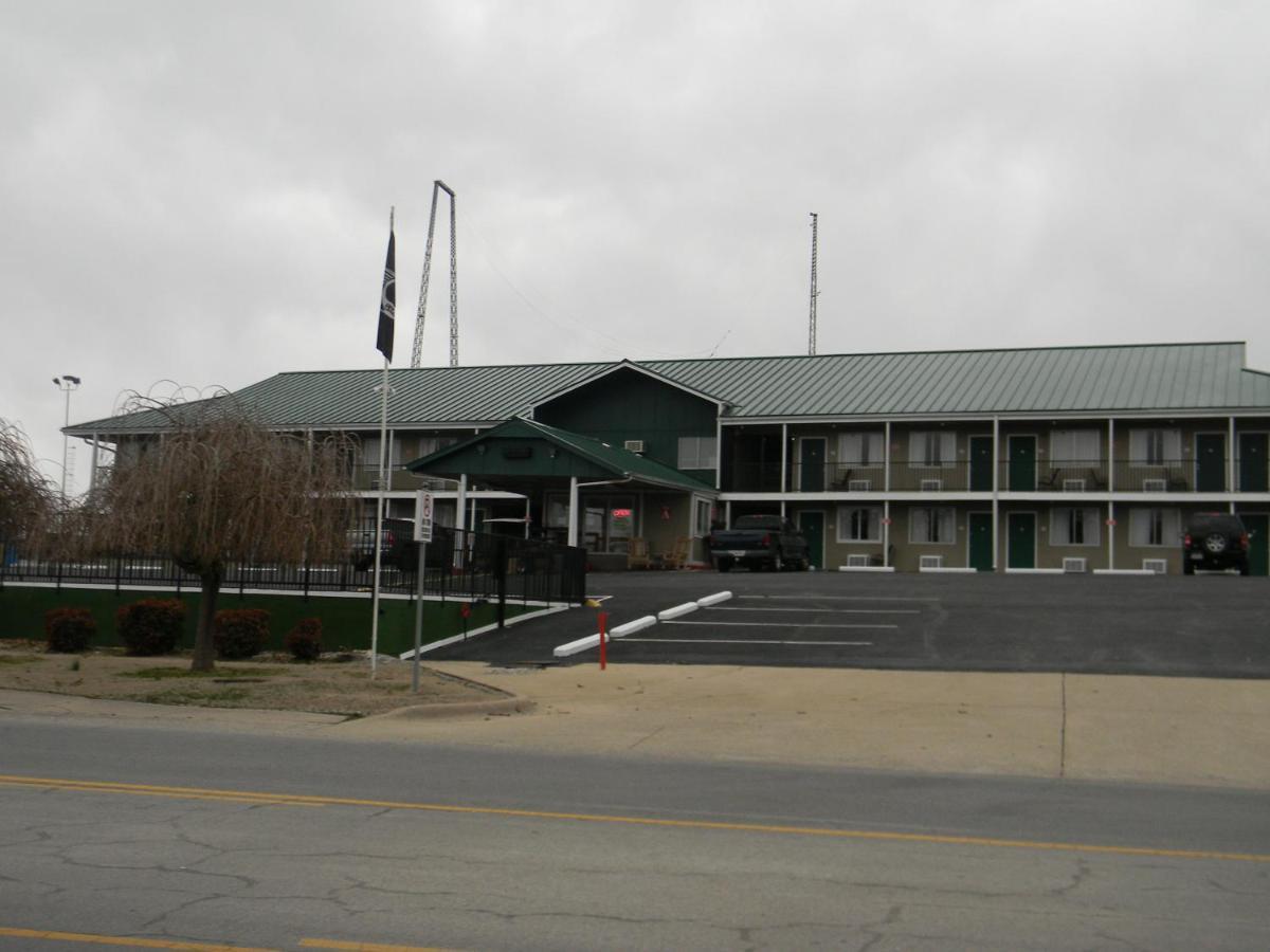 Oak Grove 3* Branson