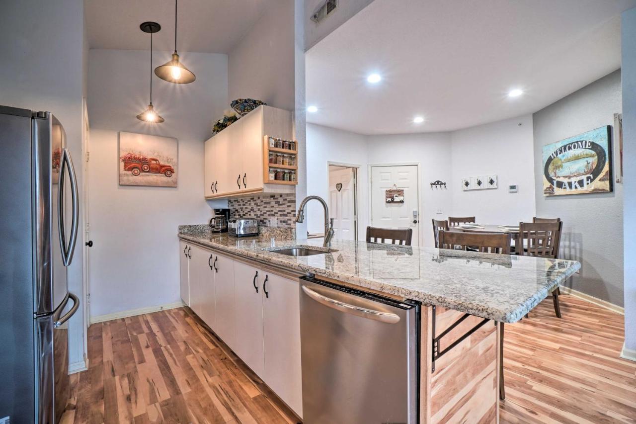 Serene Penthouse With Access And Views! * Branson