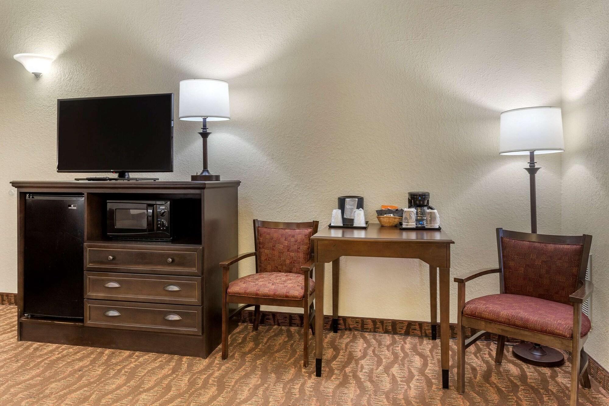 Inn Comfort At Thousand Hills